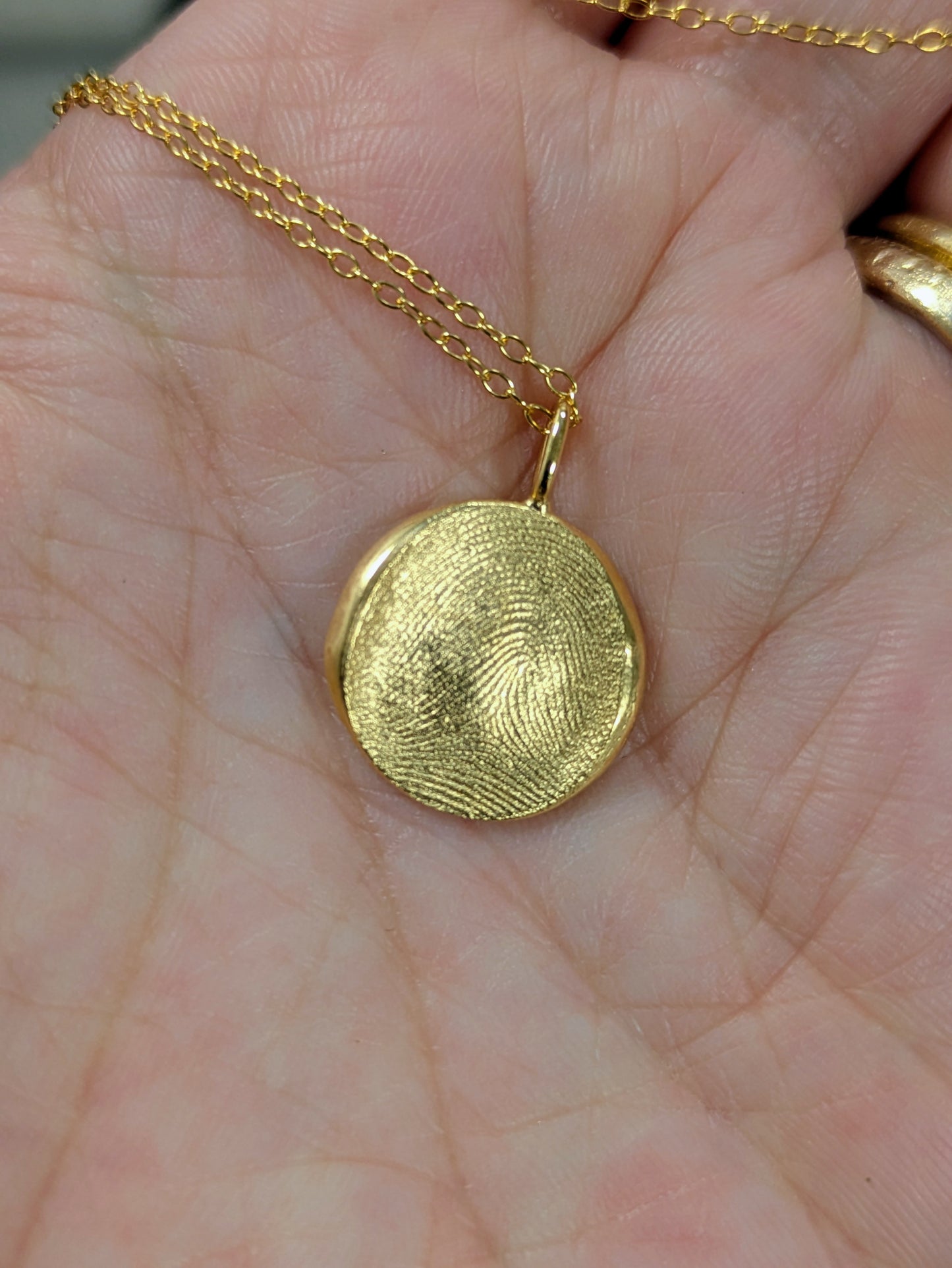 Fingerprint Necklace Drop-In at the Little Goose Play Cafe