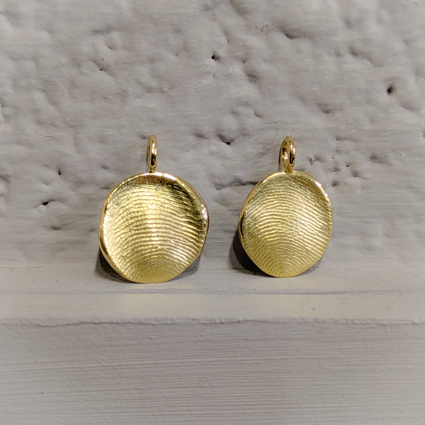 Fingerprint Necklace Drop-In at the Little Goose Play Cafe